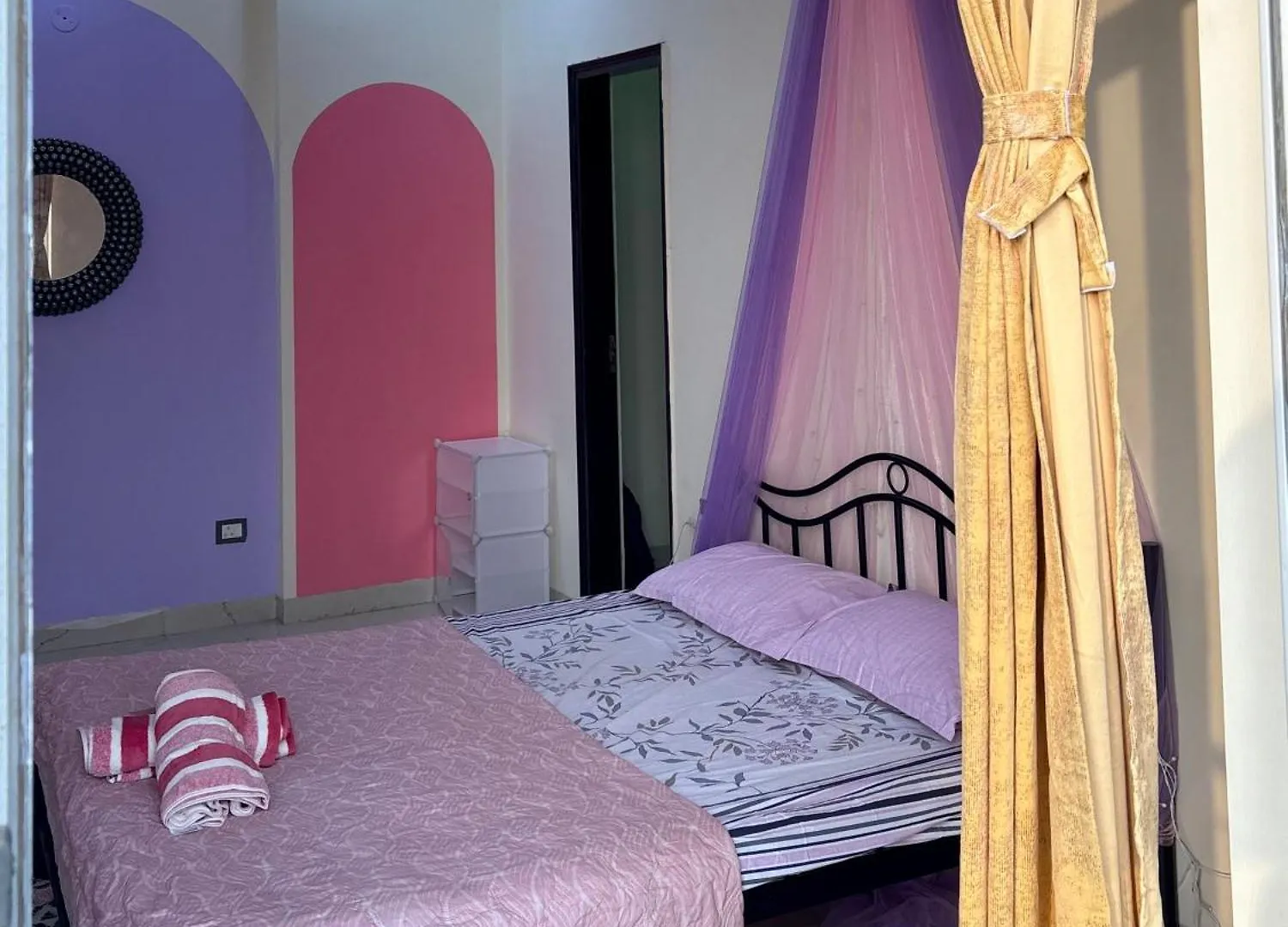 Queen Room In Boutique Penthouse 16Th Floor غورغاون شقة